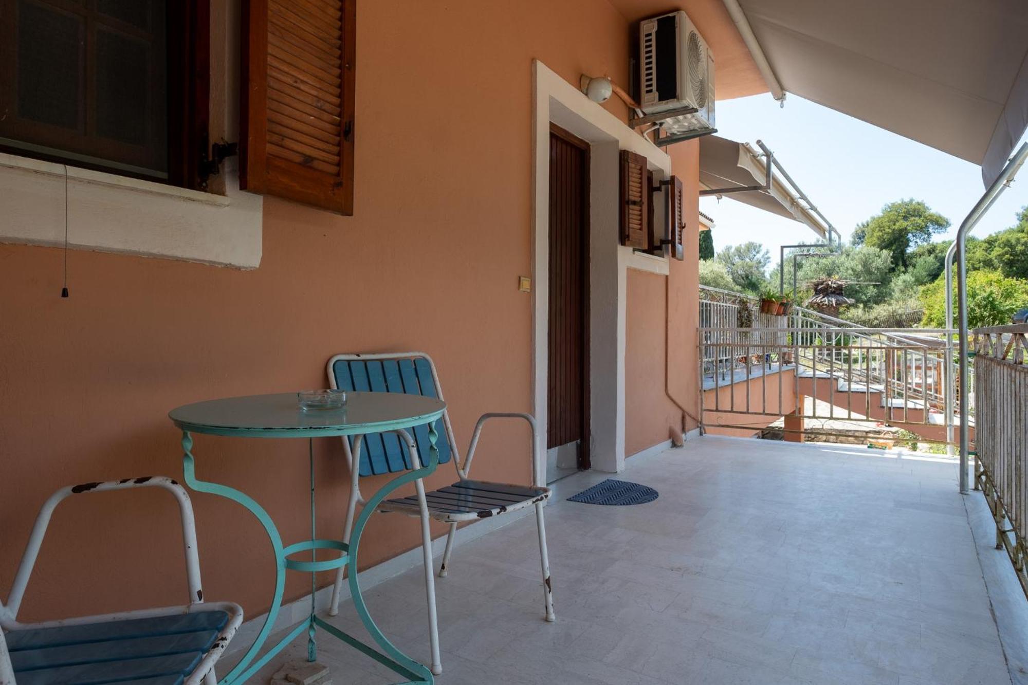 Kokkini Peach House Apartment Kokkínion Екстериор снимка