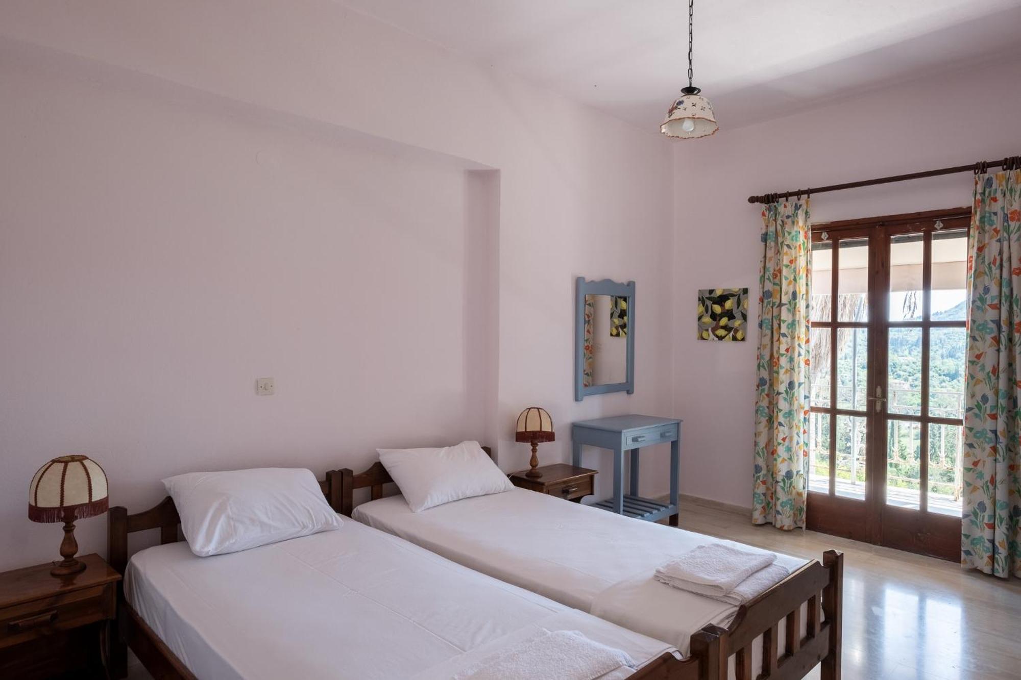 Kokkini Peach House Apartment Kokkínion Екстериор снимка