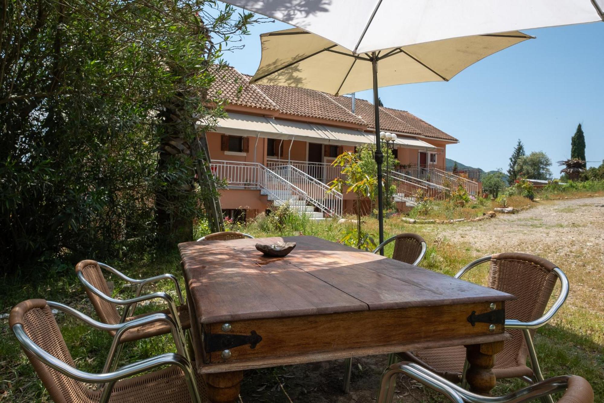 Kokkini Peach House Apartment Kokkínion Екстериор снимка