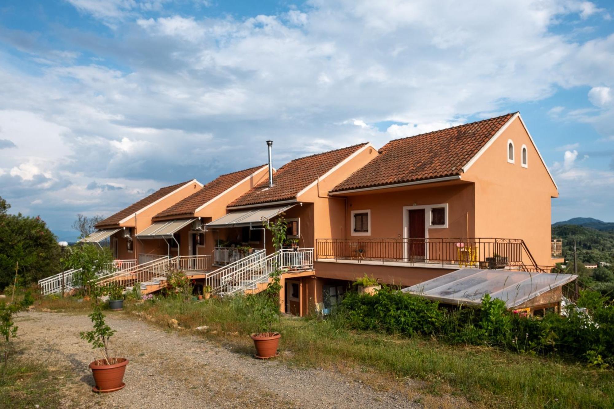 Kokkini Peach House Apartment Kokkínion Екстериор снимка