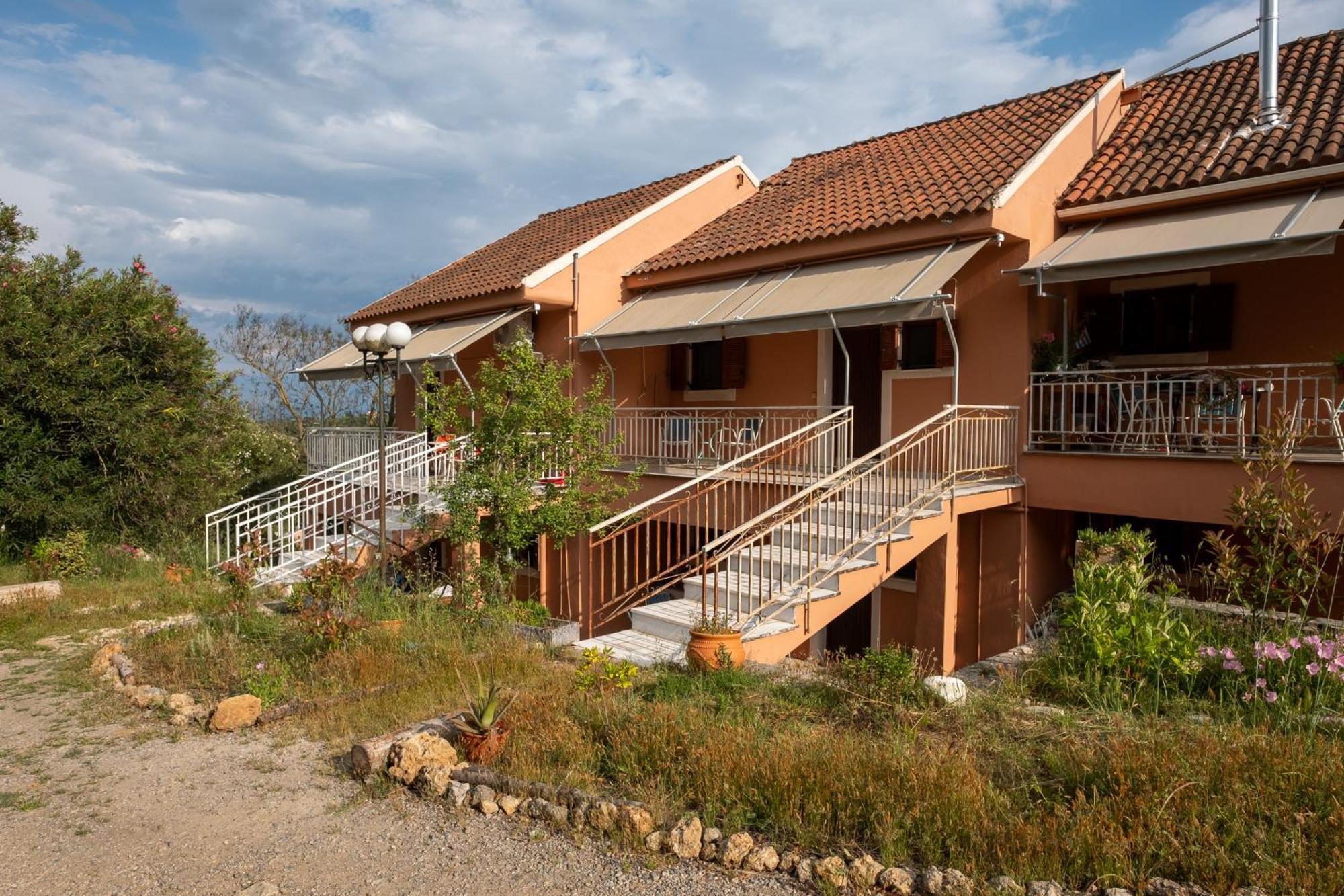 Kokkini Peach House Apartment Kokkínion Екстериор снимка