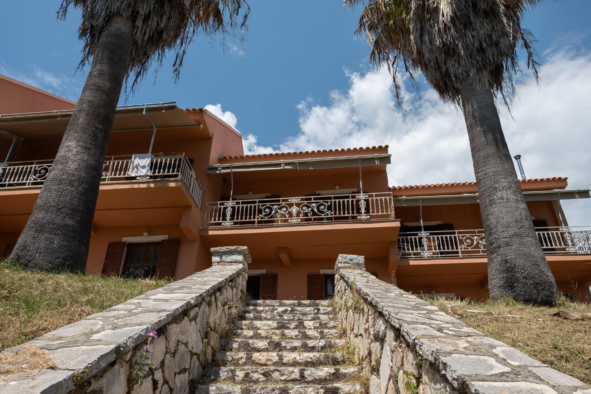 Kokkini Peach House Apartment Kokkínion Екстериор снимка